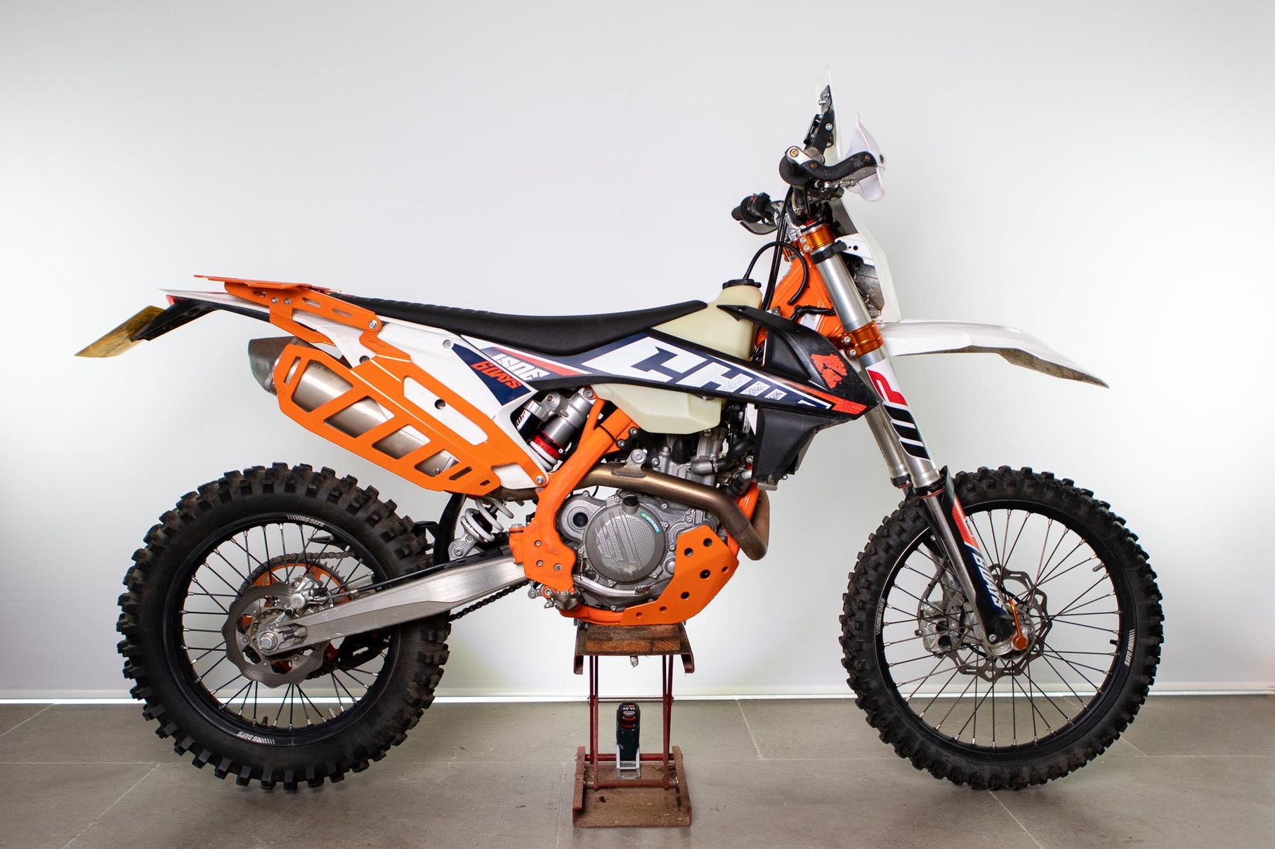 What colour are our Hard Parts? | Adventure Spec