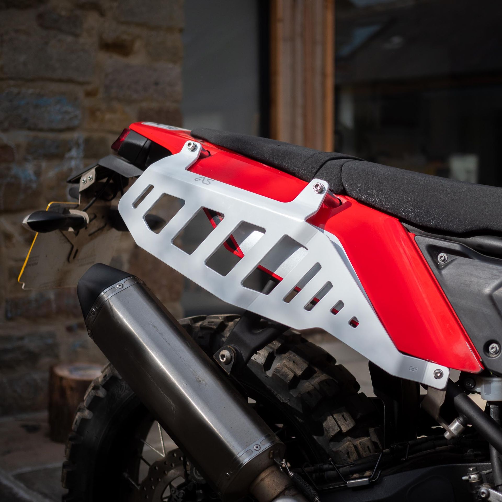 bike side luggage holder