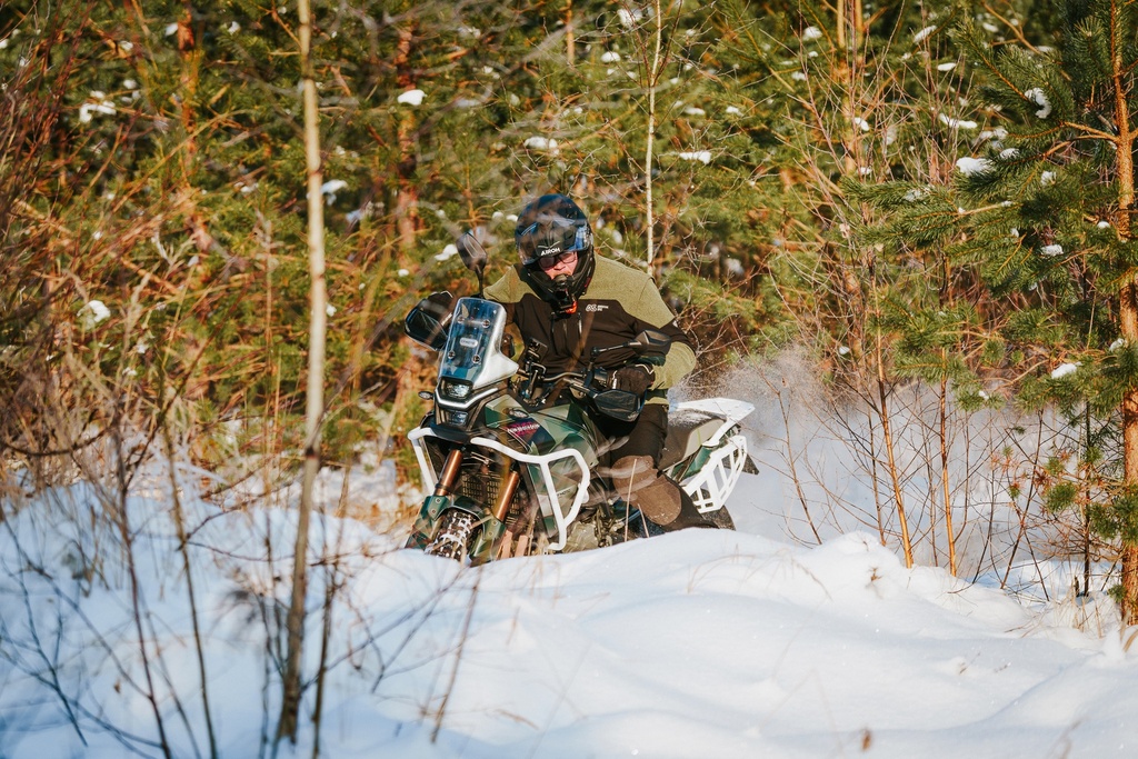 Adventure Spec CF Moto 450MT Side Luggage Racks
